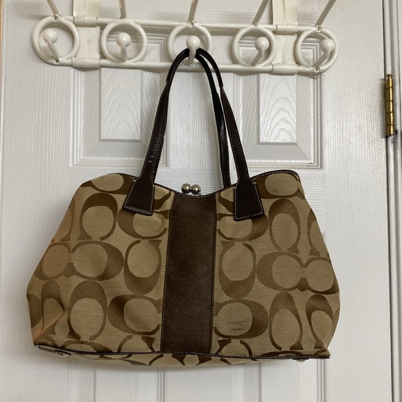 Coach Logo Pre-Owned Purse - Picture 2 of 5